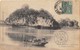 1909 Le TONKIN - NINH-BINH  Le Rocher Sur Le Day Avec Barques. 2 SCANS - Autres & Non Classés