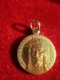 Petite -Médaille Religieuse Ancienne/Saint Suaire/ Esprit Saintt /Métal Léger Doré/Mi- XXéme    CAN824 - Religion & Esotérisme
