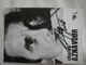 AUTOGRAPHE SUR PHOTO De Charles AZNAVOUR - Autres & Non Classés