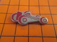 420 Pin's Pins / Beau Et Rare  / THEME AUTOMOBILES : FORMULE 1 STYLISEE SCANDECOR Par TOSCA - Andere & Zonder Classificatie