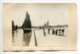 PHOTOGRAPHIE 0003 LES SABLES D'OLONNE Femmes Halage Bateau Sardinier E,ntrée Au Port    Dim 10,5 Cm X 7,50  Cm - Ile De Noirmoutier