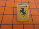 116a Pin's Pins / Beau Et Rare  / THEME : AUTOMOBILES / LOGO DE LA MARQUE FERRARI CHEVAL CABRE - F1