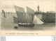 50 GRANVILLE. Bateaux à L'Entrée Du Port Jour De Régates 1923. Pêcheurs Poissons Et Métiers De La Mer - Granville