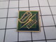 2419 Pin's Pins / Beau & Rare / THEME : JEUX / CONSOLE SEGA ET YAOURTS CHAMBOURCY Oh Non ! - Jeux