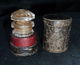 Flacon De Parfum, Très Ancien Dans Un étui  (cuir ?)  --réf, P05 - Miniature Bottles (in Box)
