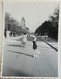 №s127  Photography Of Girl On Way For His First School Day, Child In Uniform - Sofia 1970, Old FOTO PHOTO - Anonymous Persons