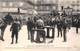 GREVE DES CHEMINOTS DU NORD 1910, COUR INT DE LA GARE DU NORD GARDEE MILITAIREMENT POUR EMPÊCHER D'ENTRER LA FOULE... - Metropolitana, Stazioni