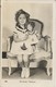 CPA SHIRLEY TEMPLE ET UNE DES POUPEES A SON EFFIGIE Ref80 - Other Formats