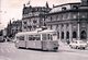 Schweizer Eisenbahn, Verkehrsbetriebe Luzern, Tramway Beim Bahnhof, Publicité Parfumerie W. LUTOLF Photo 1957 36.7 - Strassenbahnen