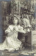 Joyeux Noel Beau Plan Jolie Fillette Aux Crolles Anglaises Poupée Tete Porcelaine Sapin Little Girls Christmas 1911 - Portretten