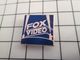 516a Pin's Pins / Rare & Belle Qualité !!! THEME CINEMA / TIRAGE NUMEROTE 0199 FOX VIDEO - Cine