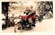 Carte Postale Photo Militaire En MOTO-MOTOCYCLETTE  - VOIR 2 SCANS - Motos