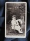 Photo CDV  Laffont à Limoux  Jeune Enfant Assis Dans Un Fauteuil En Rotin Avec Un Gros Chien  CA 1890 - L512A - Oud (voor 1900)