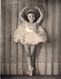 2 Photos Petite Danseuse Des Années 1950-60, Pipriac 18 X 24 Cm - Personas Anónimos