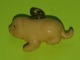 Lot 2 Figurines Jouet Pendentifs CHIEN Ou COCHON -environ 2 X 1 Cm- Matière Présumée : Plastique-Etat D'usage- Années 50 - Hunde