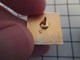 615d Pin's Pins / Beau Et Rare / THEME : MARQUES / AMPOULE ELECTRIQUE MAZDA - Trademarks
