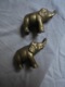 Delcampe - Vintage - Couple D'éléphants En Métal Made In Hong Kong - Dieren