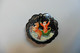 Neuf - Broche Russe En Bois Laqué Noir Miniature De Palekh - Père Noël - Russie - Brochen