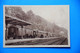 Dinant: Train En Gare De Dinant - Dinant