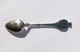 MAGNIFIQUE ANCIENNE CUILLÈRE DE COLLECTION OU VOYAGE - ARGENT OU METAL ARGENTE - RELIGION PRIERE JESUS CHRIST SAINTE MAR - Spoons