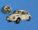 1 PIN'S //  ** VOLKSWAGEN / COCCINELLE ** . (Démons & Merveilles ©) - Volkswagen