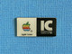 1 PIN'S //  ** APPLE® CENTER / I.C. INTERNATIONAL COMPUTER ** - Computers