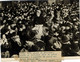 Photo Presse HIPPISME ROYAL MAIL  Gagne Le National  La Foule Entoure ROYAL MAIL  RV 21 Mars 1937 - Sporten