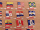 25 Plaquettes Drapeaux L'Alsacienne Américorama. Etats-Unis Brésil Chili Cuba  Argentine Paraguay... Drapeau. Lot 5 - Blechschilder (ab 1960)
