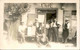FRANCE - Carte Postale Photo - Devanture D'un Petit Café Avec Personnages - L 76841 - Cafés