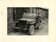 SOLDATS  ET CASERNES FRANCAISES EN ALLEMAGNE 1950 APRES GUERRE ET JEEP 11 X 8.50 CM - War, Military