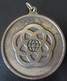 Médaille WALT DISNEY WORLD 1982 - EPCOT CENTER - 42 Mm, 28,2 Grammes - Métal Doré - Professionals/Firms