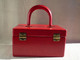 Delcampe - Vanity Bagage Record Rouge Loving Vintage. - Accesorios