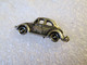 PIN'S   VOLKSWAGEN  COCCINELLE    RELIEF  Etain - Volkswagen