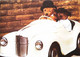 ► Carte Postale Publicité - Voiture Austin J40 Pedal Teddy Bear Car 1950s - Voiture à Pédales   - Reproduction - Werbemodelle - Alle Marken