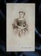 Photo CDV Loescher & Petsch à Berlin  Femme Assise  Mains Jointes  CA 1860-65 - L345A - Ancianas (antes De 1900)