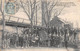 Grèves De COUËRON  -  17 Janvier Au 10 Février 1906 - Un Groupe De Manifestants à L'Entrée De L'Usine - Barricade - Altri & Non Classificati