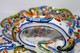 Delcampe - RARE TRES JOLIE MENDIANT PRESENTOIRE PLAT  ROUEN FAIT MAIN - EN FAIENCE DECOR FLORAL BLASON XXe   - H:11cm  D:30cm - Rouen (FR)