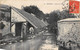 Houdan        78        Lavoir Sur La Vesgre      (voir Scan) - Houdan