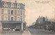 Mantes La Jolie        78       Place De La Gare Et  Rue Du Chemin De Fer. Hôtel Moderne  Carte Ramollie    (voir Scan) - Mantes La Jolie