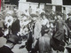 74 - CHAMONIX - CARTE PHOTO : F. Monnier - FETE COSTUMES...PUB : CH NARRET- VOIR LES SCANS -----  " TRES RARE "  ------- - Chamonix-Mont-Blanc