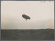 Delcampe - Thematik: Zeppelin / Zeppelin: 1910/1945 (ca): Posten Mit Dutzenden Zeppelin Photos, Dazu Einige Pos - Zeppelins