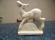 Delcampe - ANTIQUE ART DECO BICHE CERAMIQUE MONOCHROME BLANCHE * HINDE In ANTIEK KERAMIEK Statue ? Fontinelle Dax Lejean Boch? Z485 - Otros & Sin Clasificación