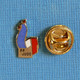 1 PIN'S //  ** F.F.JUDO / FÉDÉRATION FRANÇAISE DE JUDO ** - Judo