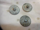 3 Bouton  Metal -solidaire AP Paris A Nettoyer - Boutons