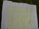 Nappe Jaune -vintage  130x212 Damassée ?? - Other & Unclassified