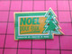 513h Pin's Pins / Beau Et Rare : Thème NOEL / SAPIN NOEL POUR EUX APF ASSOCIATION DES PARALYSES DE FRANCE - Christmas