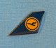 1 PIN'S //  ** DÉRIVE D'AVION DE LA LUFTHANSA / COMPAGNIE AÉRIENNE PRIVÉE ALLEMANDE ** . (WST BASEL) - Avions