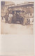 CARTE PHOTO AUTO - AUTOMOBILE ANCIEN TAXI  TRANSPORT COUPLE ET FEMMES EN TRES BELLE TENUE - LIEUX NON DEFINI - Taxis & Fiacres