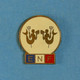 1 BROCHE // ** E.N.F. 2ème TRITON ** . (Secrétariat D’État Jeunesse Sports Loisirs  Élie Mardini) - Natation