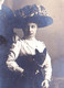 VIEILLE CARTE PHOTO ARGENTIQUE - RICH LADY WITH FRENCH BULLDOG - BOULEDOGUE FRANCAIS - PHOTO SAMSON BRUXELLES - Oud (voor 1900)